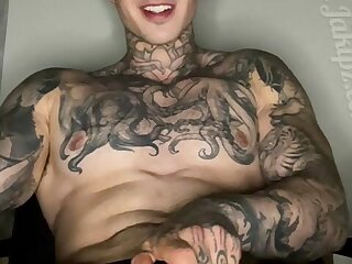 879  humongous cock tiktoker  Jakipz Jake Andrich Onlyfans