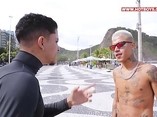Arriba Y Adentro