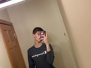 Watch this college boy cum all over his stomach